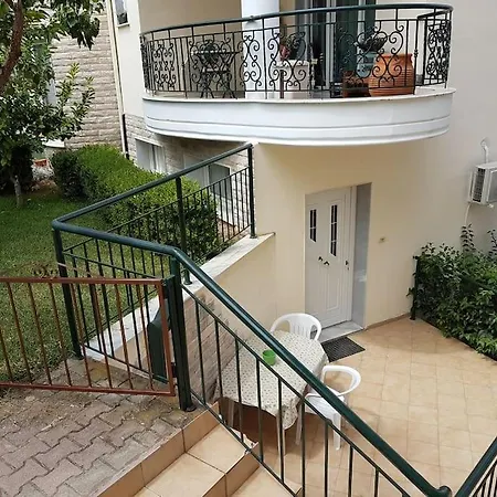 Ferienwohnung Family Garden Nea Michaniona Exterior foto